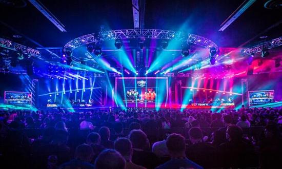 将由凯恩 将由凯恩